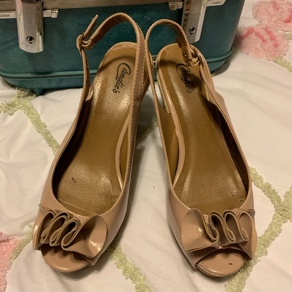 Candie’s Peeptoe Wedges - Picture 2 of 13